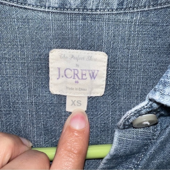 J. Crew factory chambray button down long sleeve roll tab shirt size xs - Picture 12 of 12